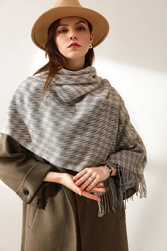 Manufacturer 2022 fashion Wholesale Shawls Pashmina Woman winter Scarf Fashion Scarf Cashmere Shawl Women