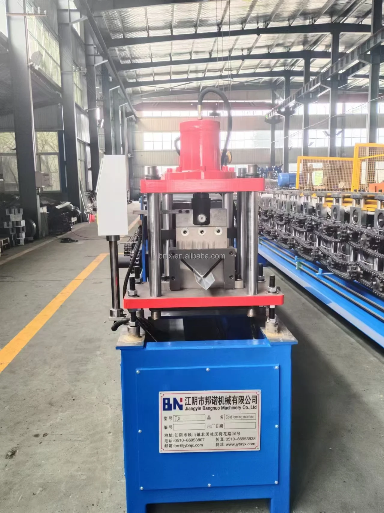 Custom sizes high speed automatic punching angle steel roll forming machine