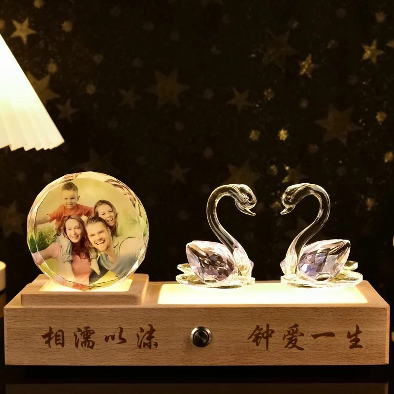 Heart shape k9 crystal glass block cube craft led bluetooth wooden base 3d laser photo crystal cube for wedding crystal gift