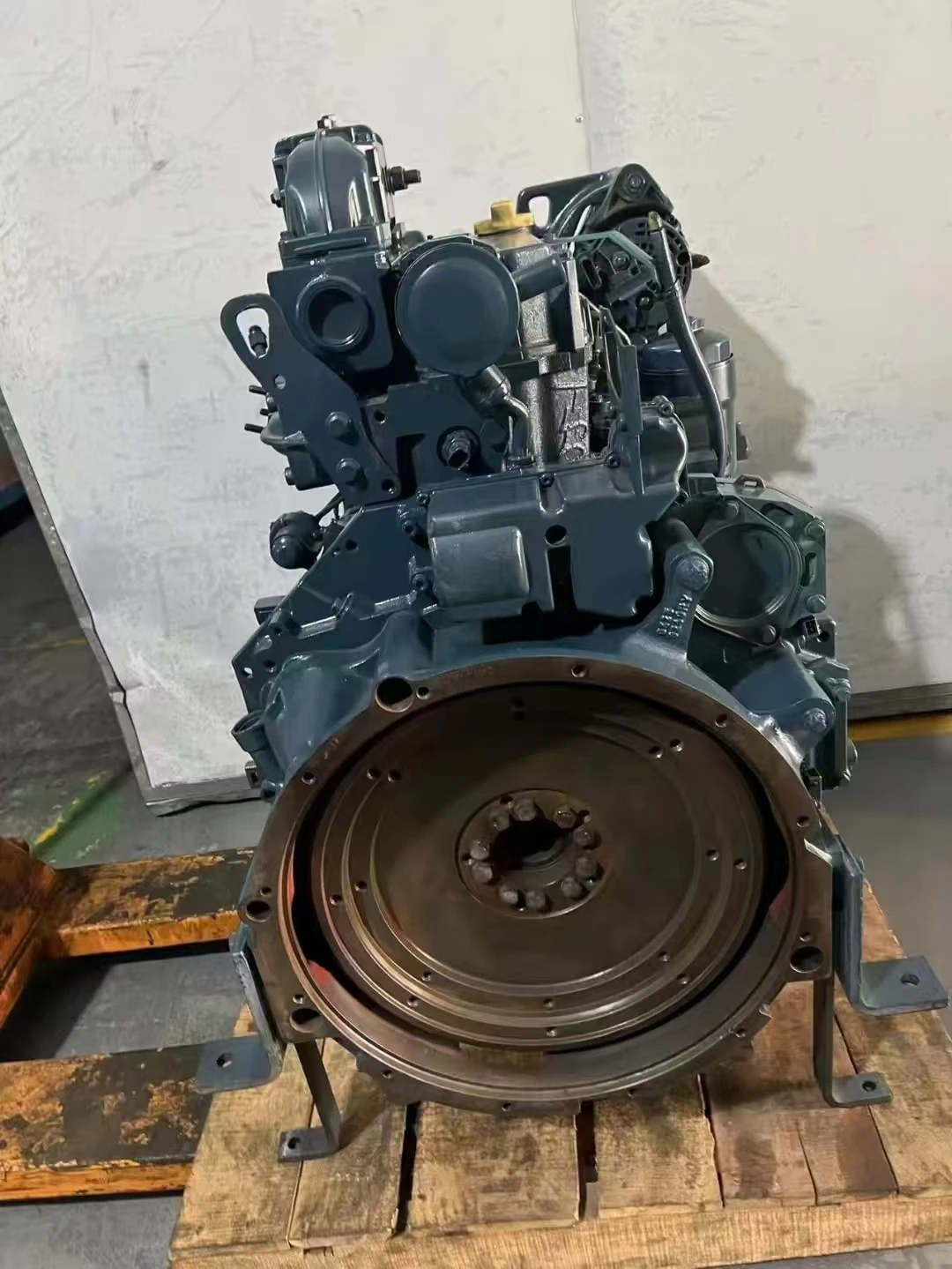 Экскаватор EC140B Китай новый для двигателя Volvo Penta D4D в сборе