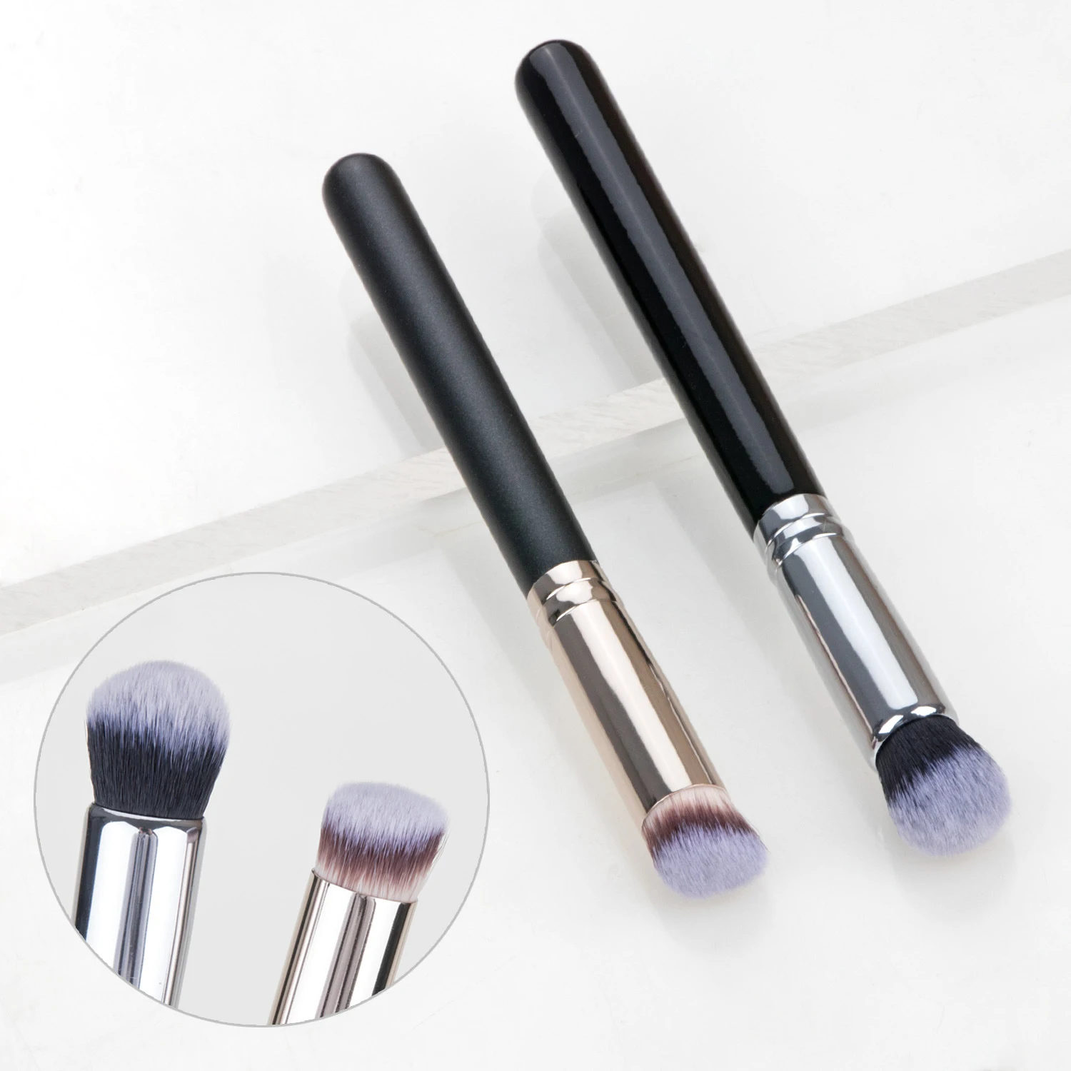 Single makeup brush concealer brush oblique head round head black eye concealer makeup beauty tool