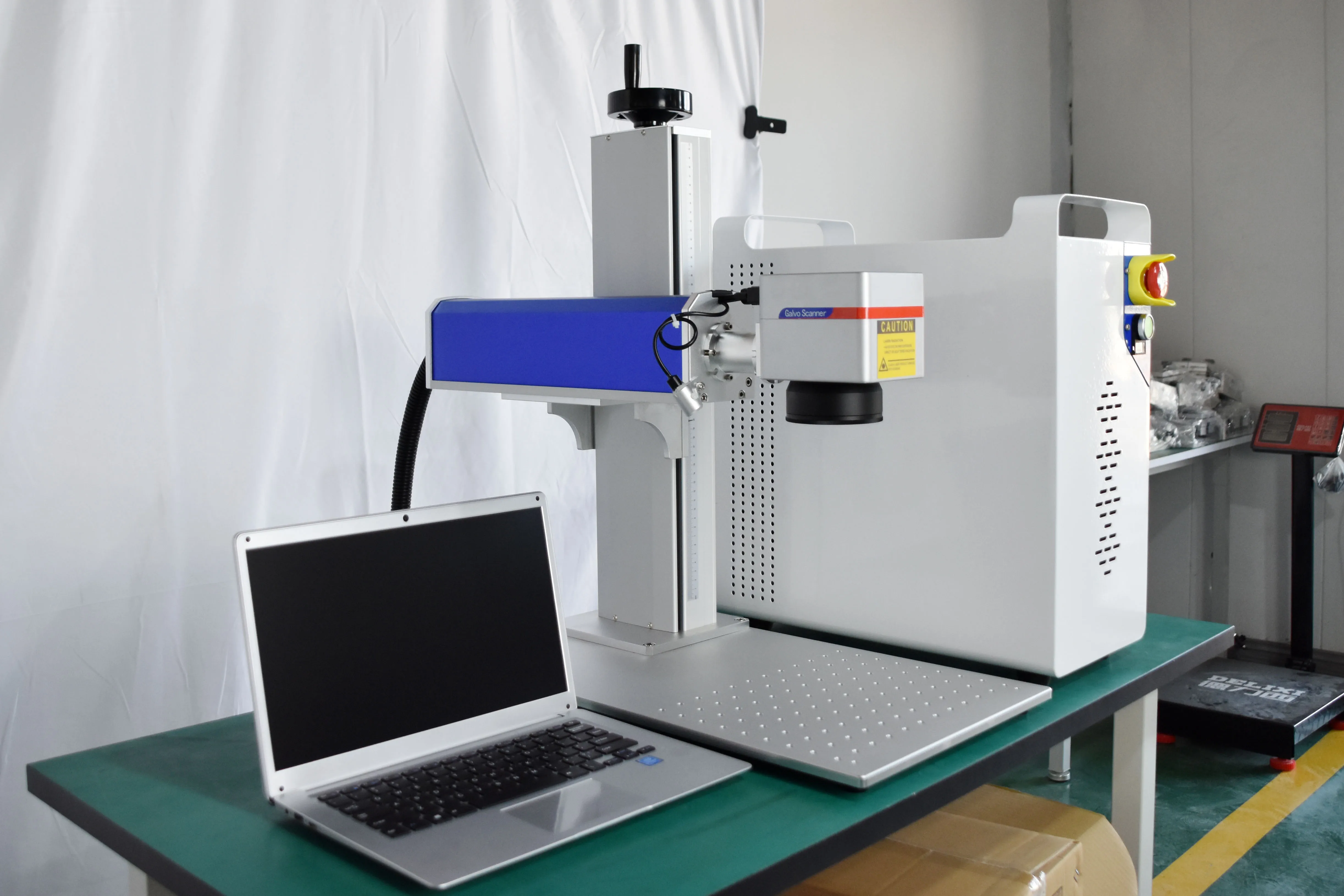 ZHONGCAN JPT MOPA M7 Color Rotary Metal 30w 50w 100w 20w  100w Fiber Laser Marking Machine With Rotary For Metal Jewelry Ring