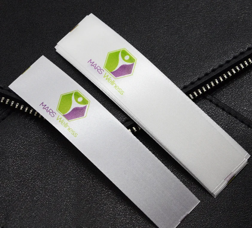 Gold Design Logo Garment Center Fold Tags Customized Clothing Jacquard Iron Private Woven Patch