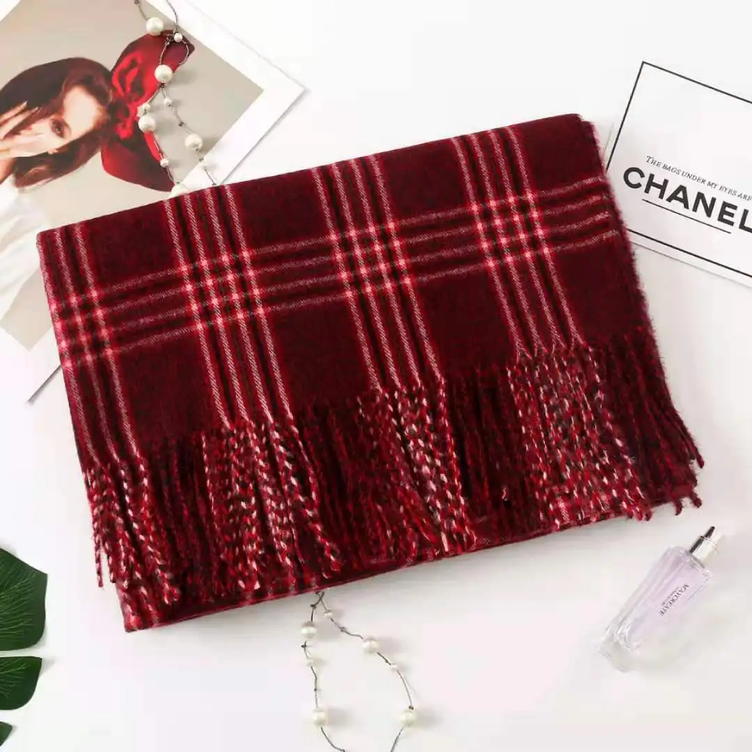 
New designer trendy custom fashion Polyester brushed large plaid scarf Warm ladies scarf designer scarf styles 