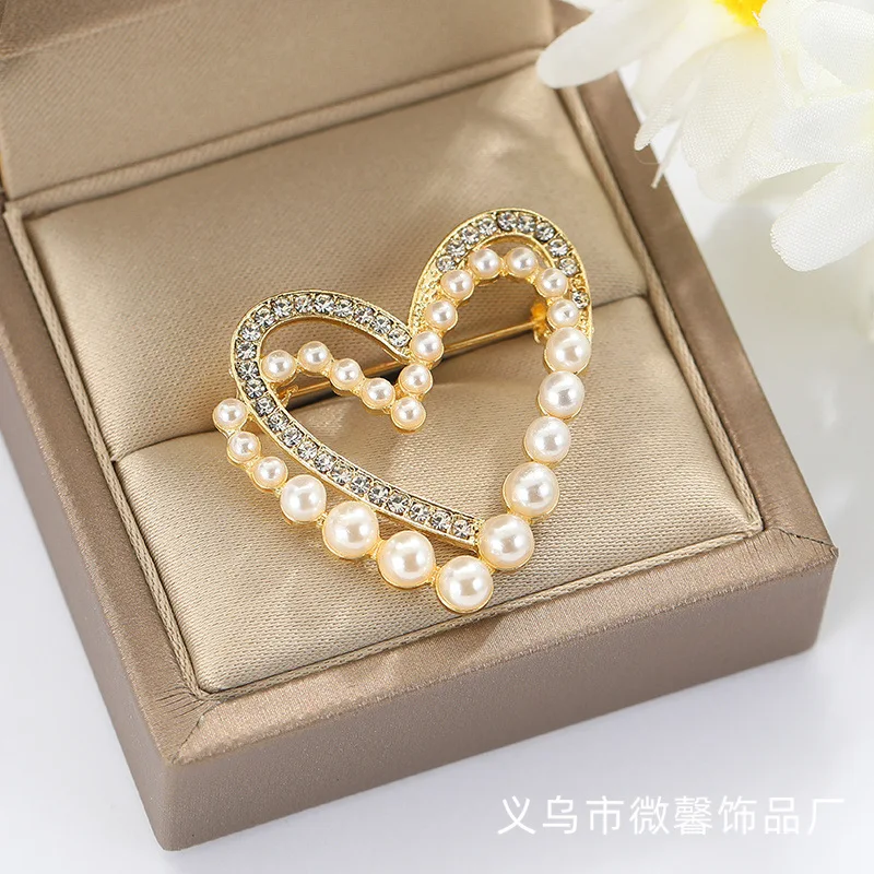 Exquisite Love Heart Crystal Pearl Brooch Pin for Women Lady Unique Design Double Layer Heart Brooch