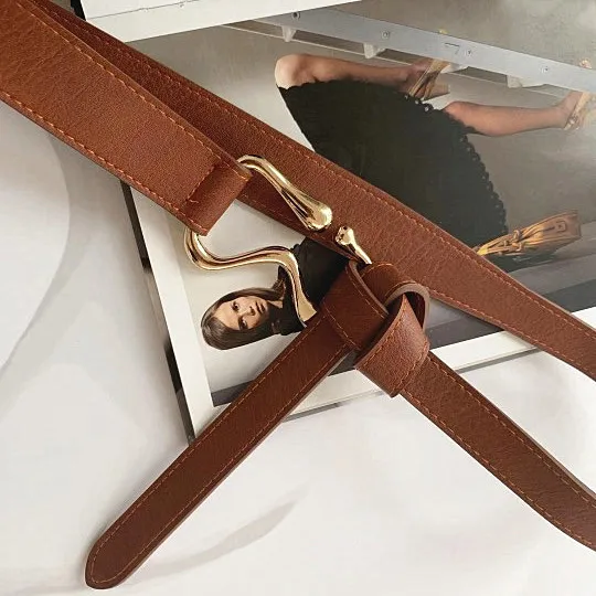 The Spot Wholesale PU Leather Belt Female Thin Waist Belt Collocation Suit Soat Knotting Decorative Show Thin Belt