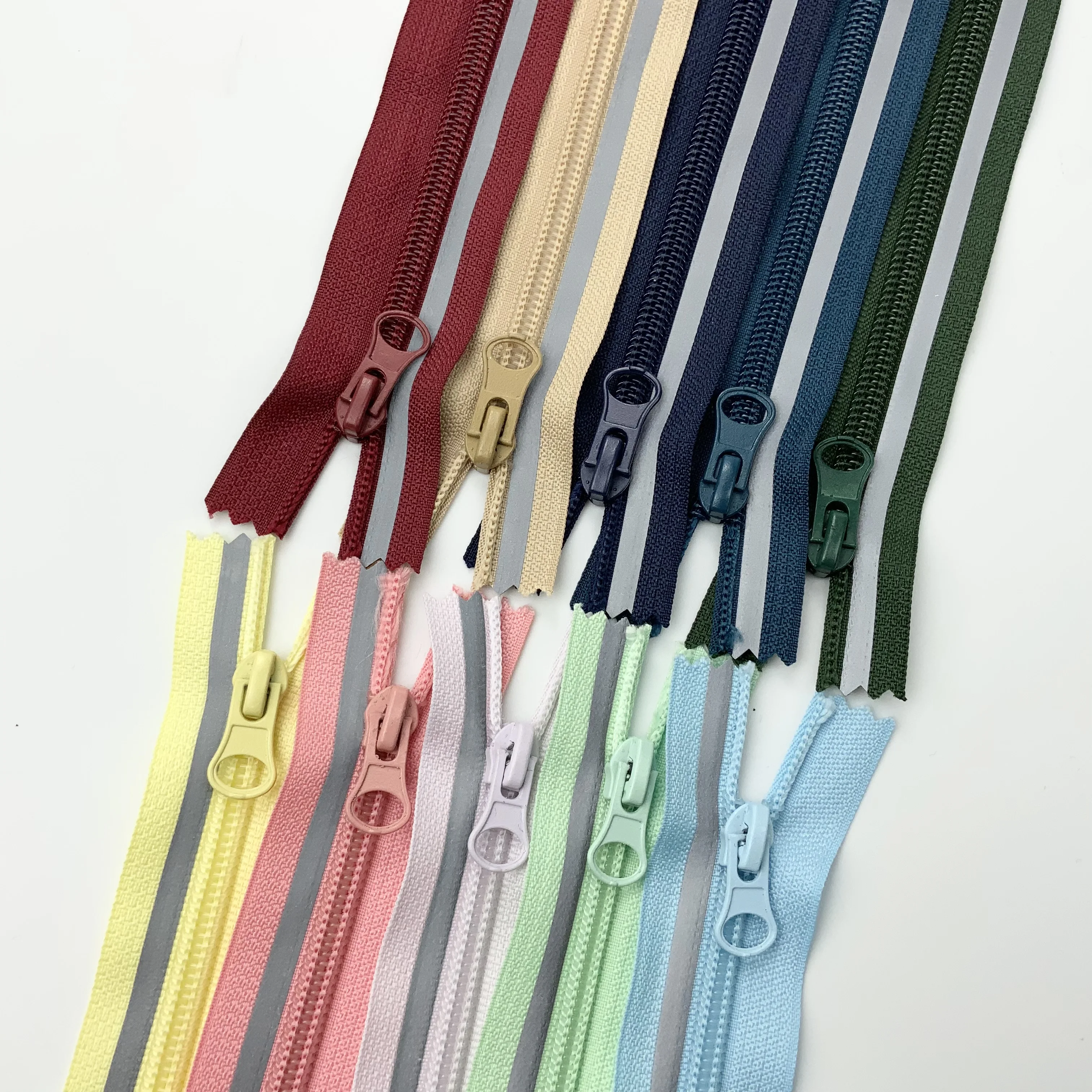 High Quality 5 # Reflective Stripe Colored Nylon Closure Heel Salad Head Clothing Bag Zipper