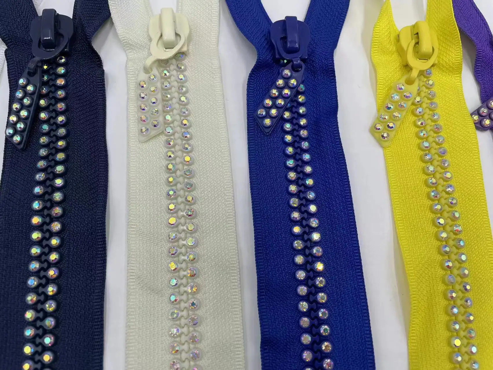 High Quality 3#5#10# Rhinestones Zipper Fashion Open-End Colorful Diamond Plastic Resin Zipper
