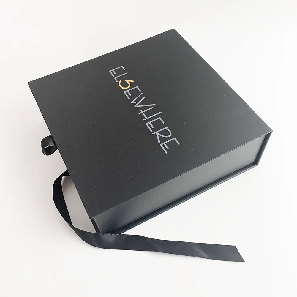 lead the industry custom extra large black square luxury handbag gift packaging boxes with magnetic lids 45cm.