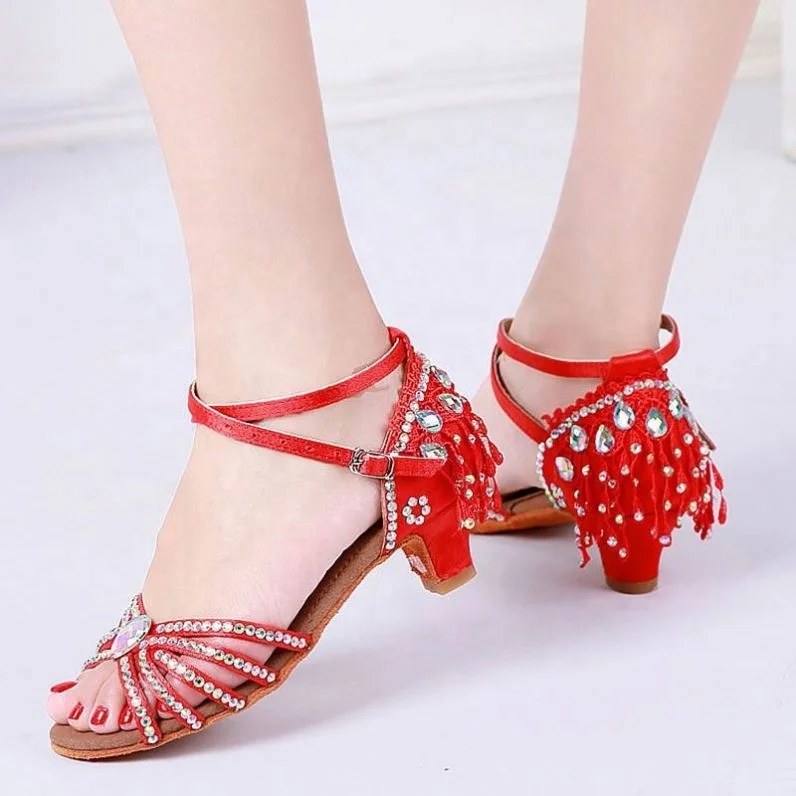 
Children Latin Dance Shoes Diamond Girls Performing Soft Soles Satin Sandals Modern Salsa Dancing 