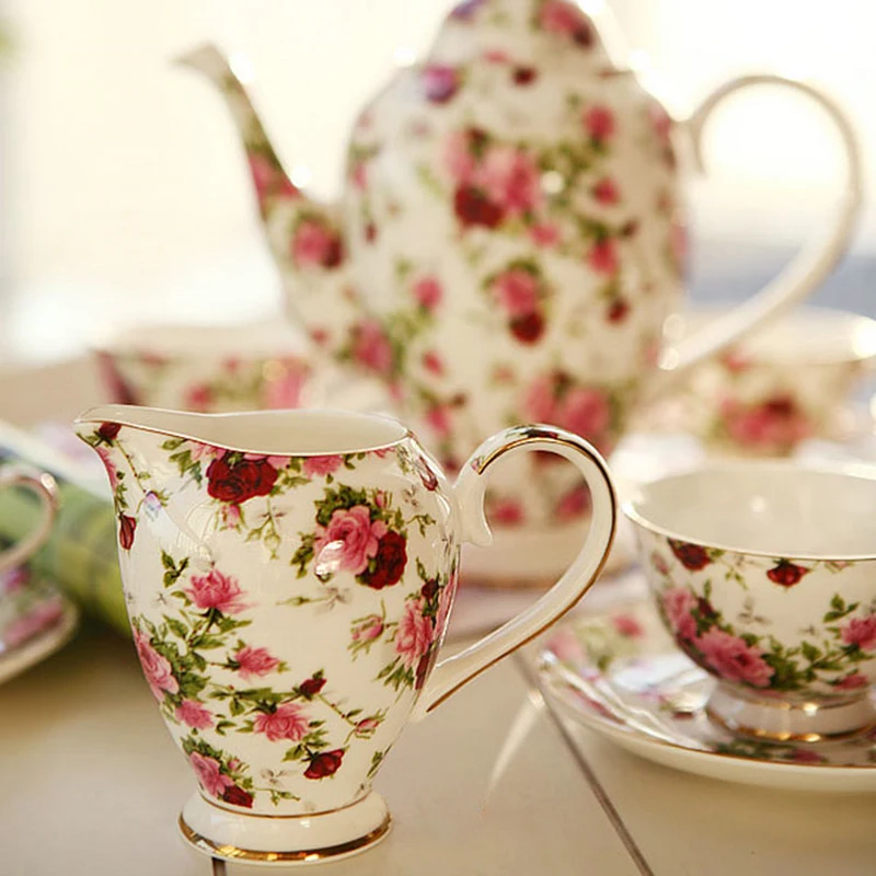 European Fine Bone China Coffee Set Floral Ceramic Cup and Saucer Sugar Milk Tea Pot 15 Pieces English Afternoon Tea Set