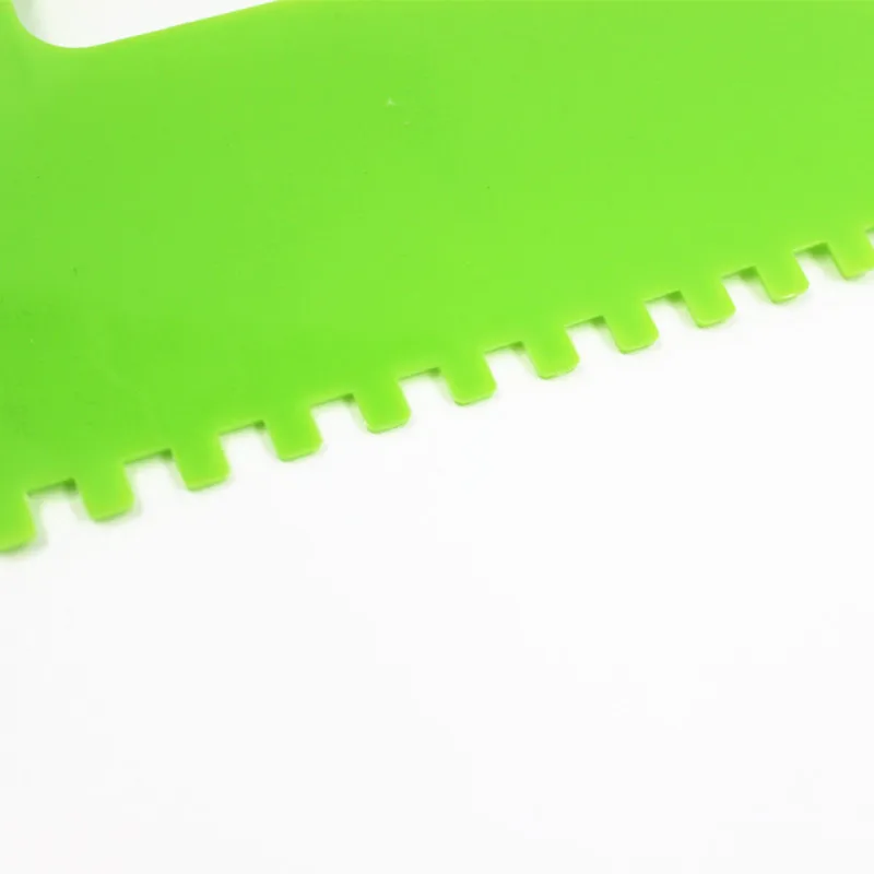 Hot Sales Green ABS Putty Knife Plastic Scraper For Cleaning Glasses Windows