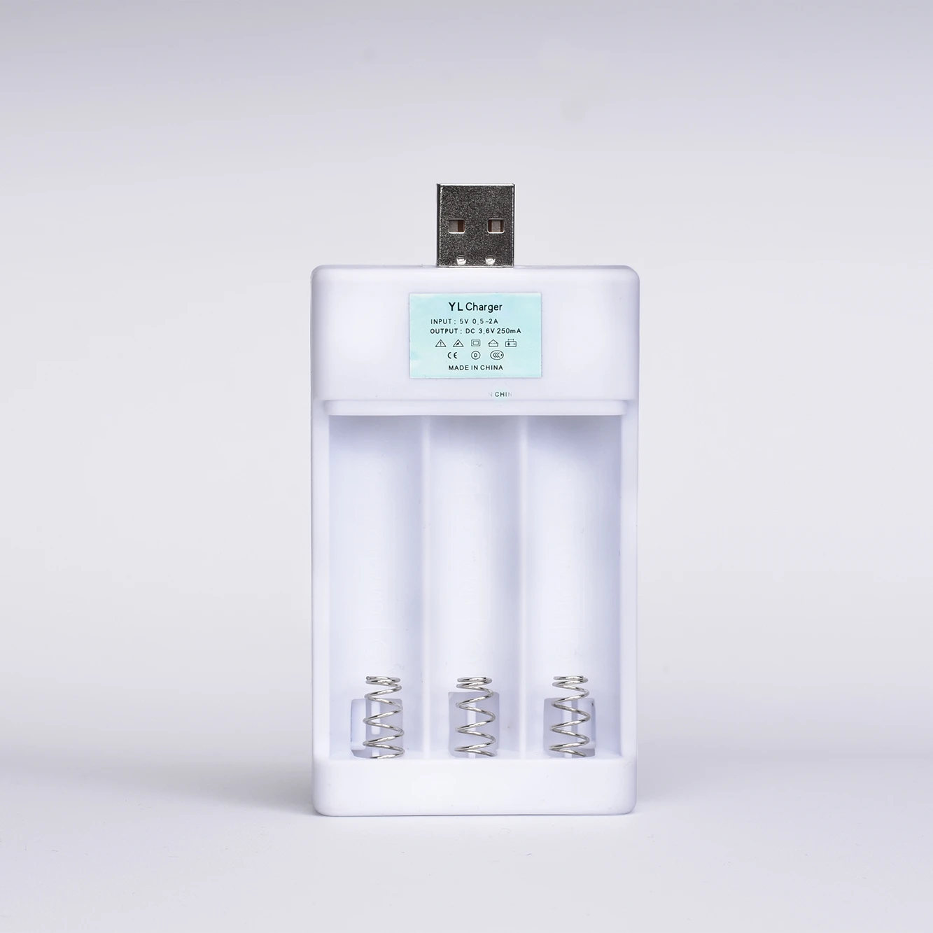 CROWN V USB AA AAA intelligent portable battery charger 3 slots for NI-CD NI-MH