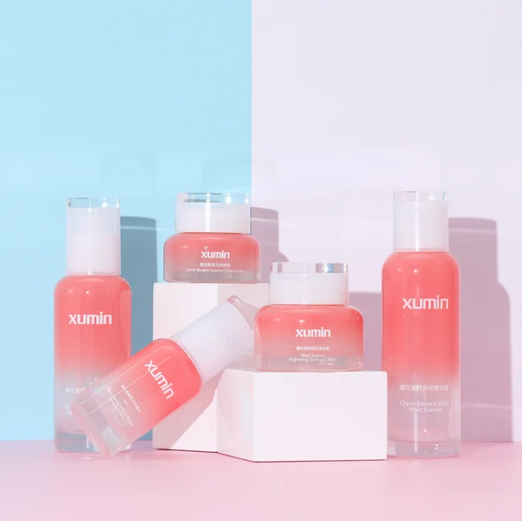 Free sample glass pump bottle luxury lotion bottles glass cosmetic packaging cosmetic oil bottle