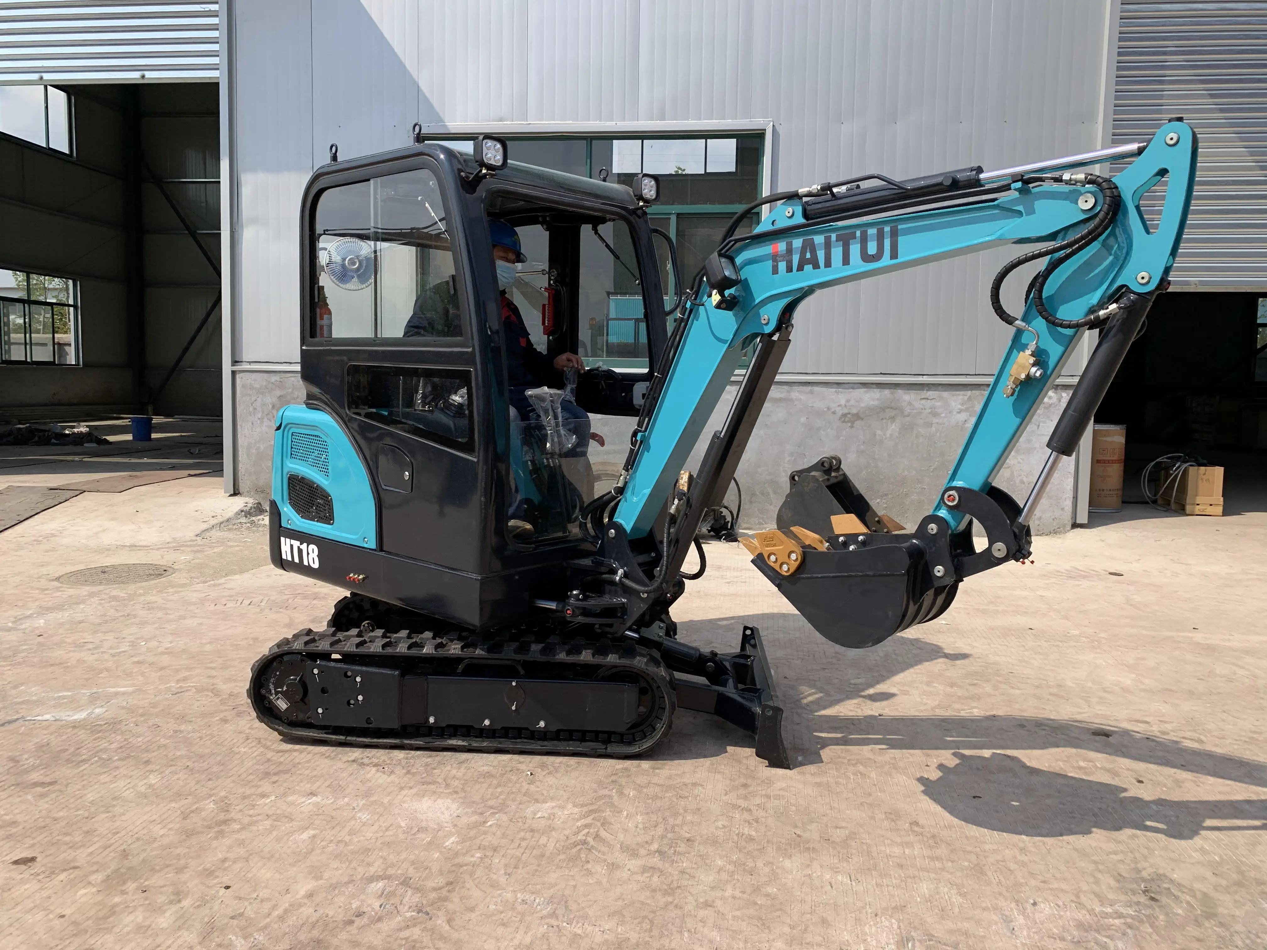  Мини-экскаватор HT18 1 8 T китайский мини-экскаватор на