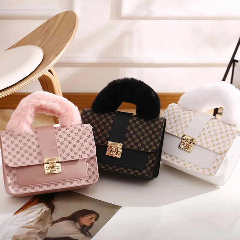 In Stock Cell Phone Bag Ladies Handbag Luxury Winter Lamb Wool Pu Small Square Bag Mini Custom Shoulder Chain Messenger Bag