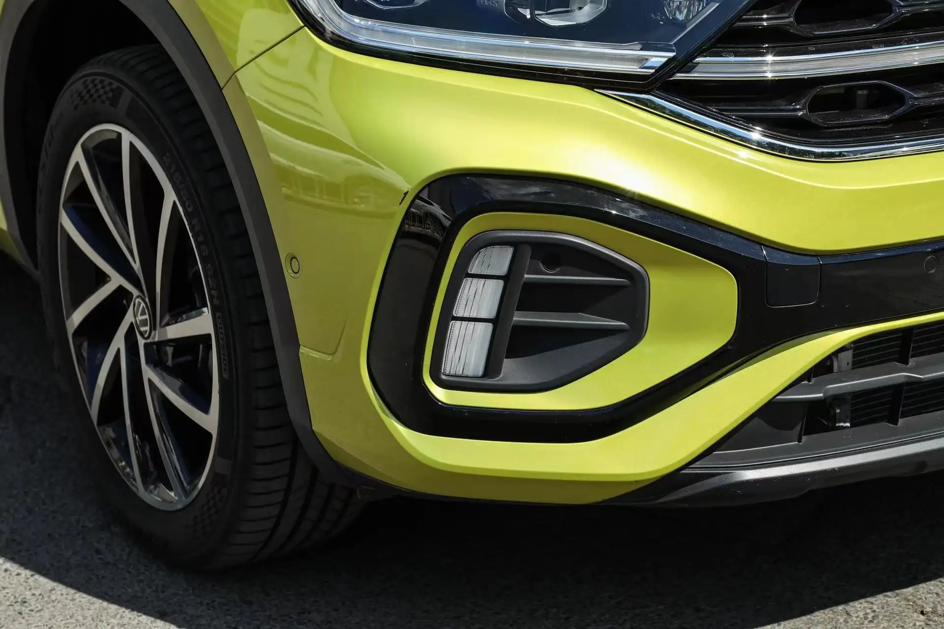 VolksWagenwerk T-ROC 2024 300TSI Starlight Edition 1.5L Turbocharged 160HP