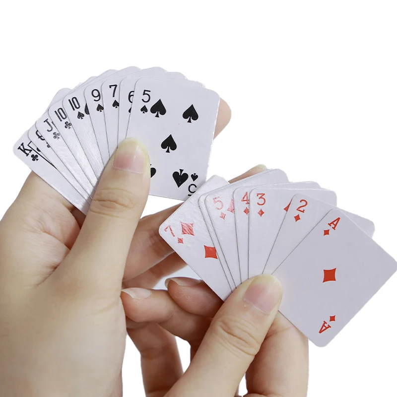 Promotional Price Custom Design Other Game Accessories Travel Drunking Football Play Card