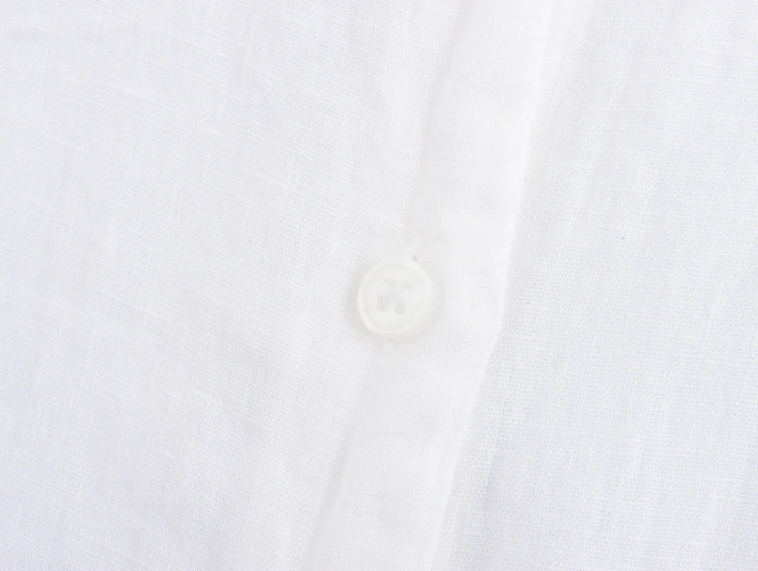 Long sleeve white color turn down collar buttons up casual fashion tops blouses for women