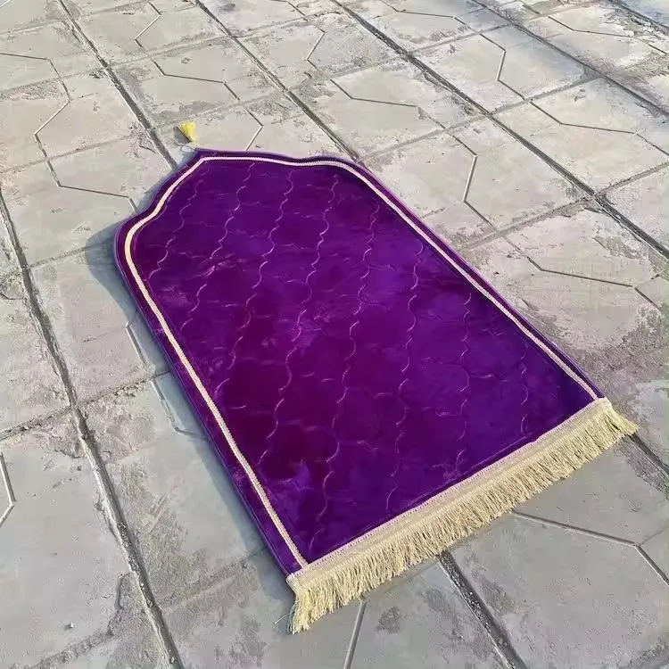 Hot selling Muslim prayer rug Islamic Prayer Mat Perfect Ramadan gift Turkey non-slip prayer rug