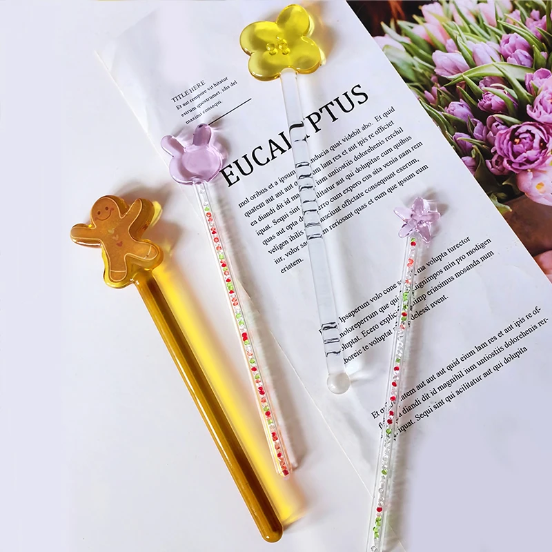 Eco-friendly High borosilicate Glass stirring rod with design Glass  Gingerbread man Glass Drinking straw Accessories