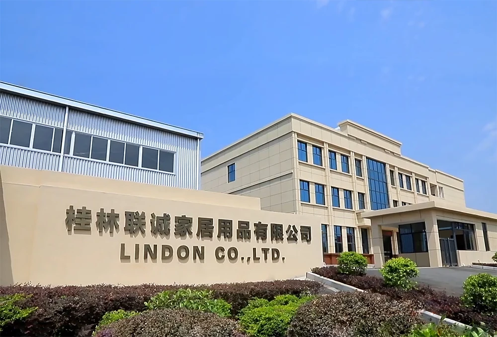 Милые розовые деревянные вешалки в форме Луны для детской одежды