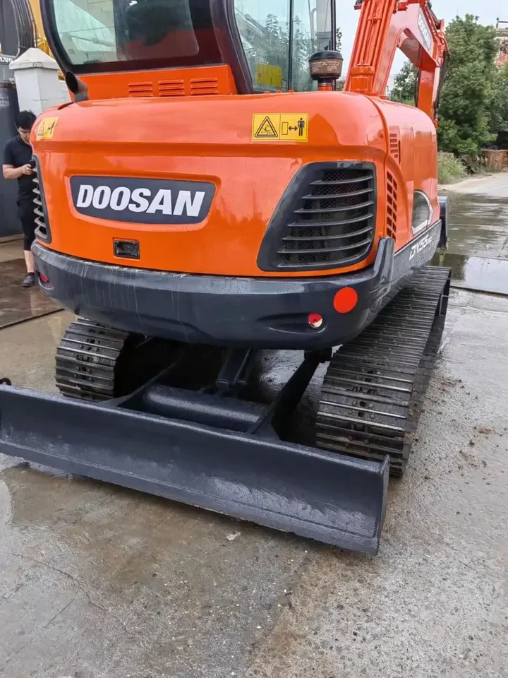 Used Doosan DX55-9C Mini Crawler Excavator Excellent Working Performance 5 Ton Operating Weight Featuring Core Engine Pump Motor