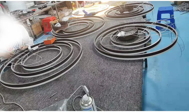 circle light-brown (2).jpg