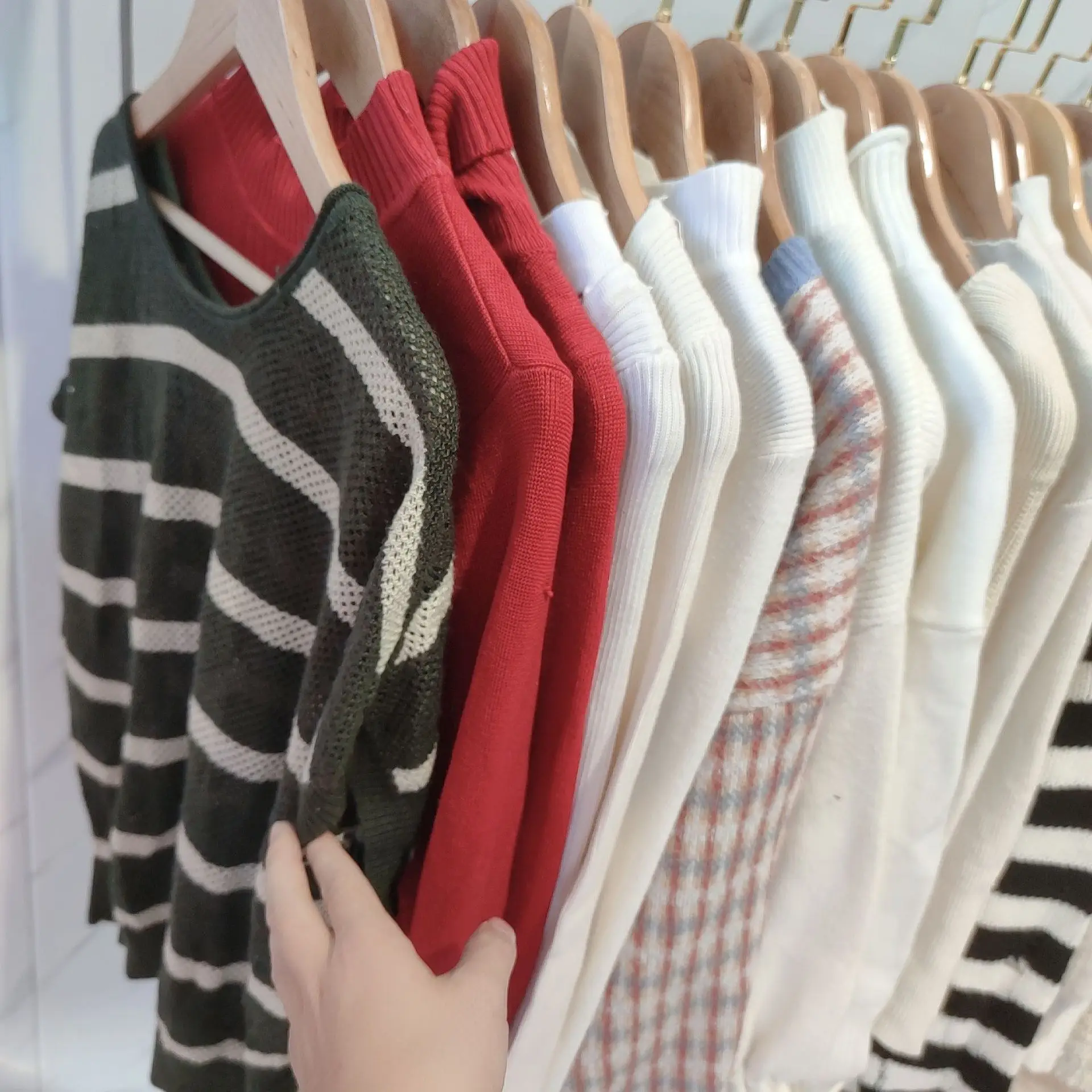 second hand clothes old clothes  sale boutique used clothes men women second hand sweaters