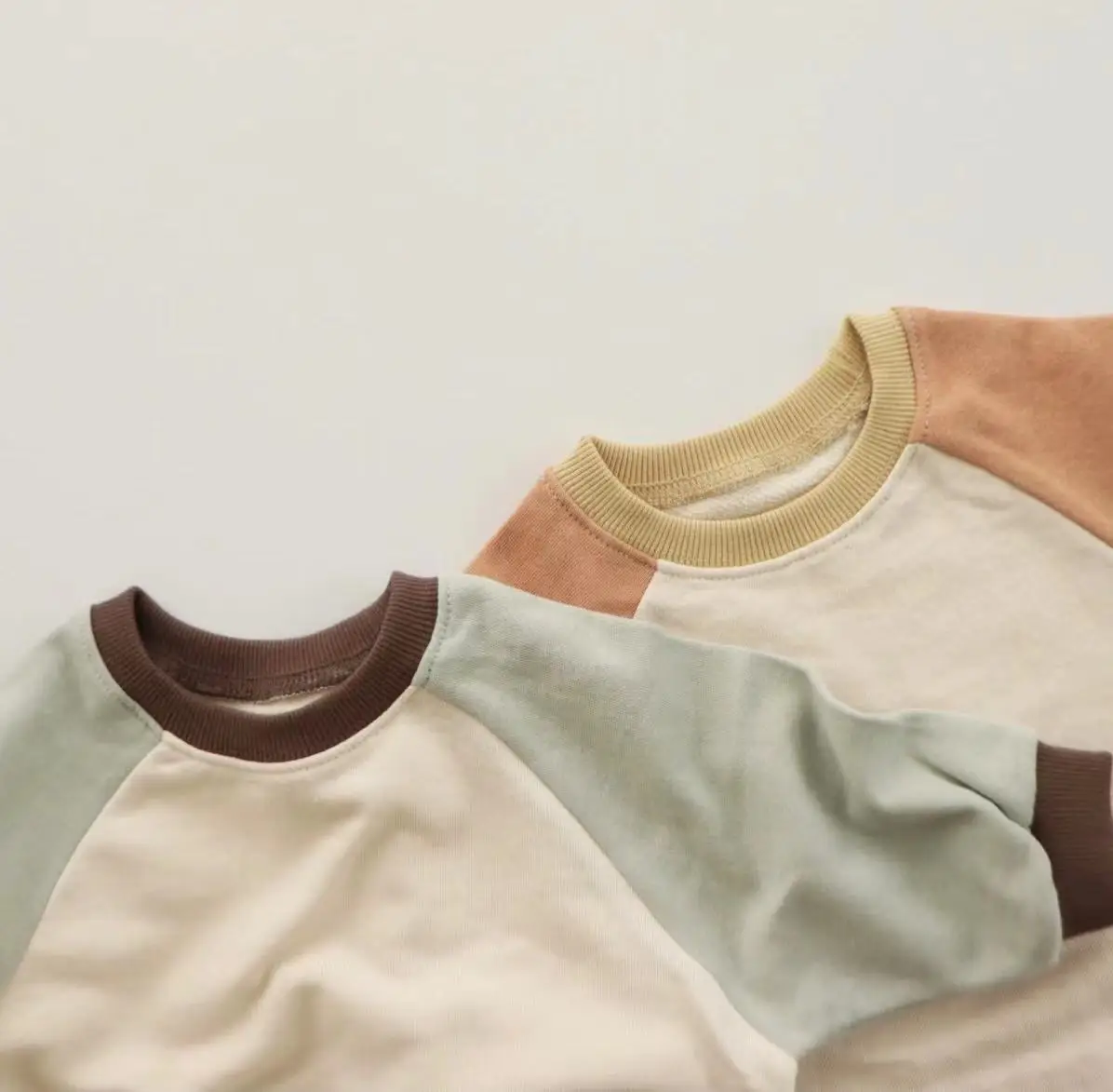 Новинка Весна 2021, удобный детский костюм с шортами с длинным рукавом