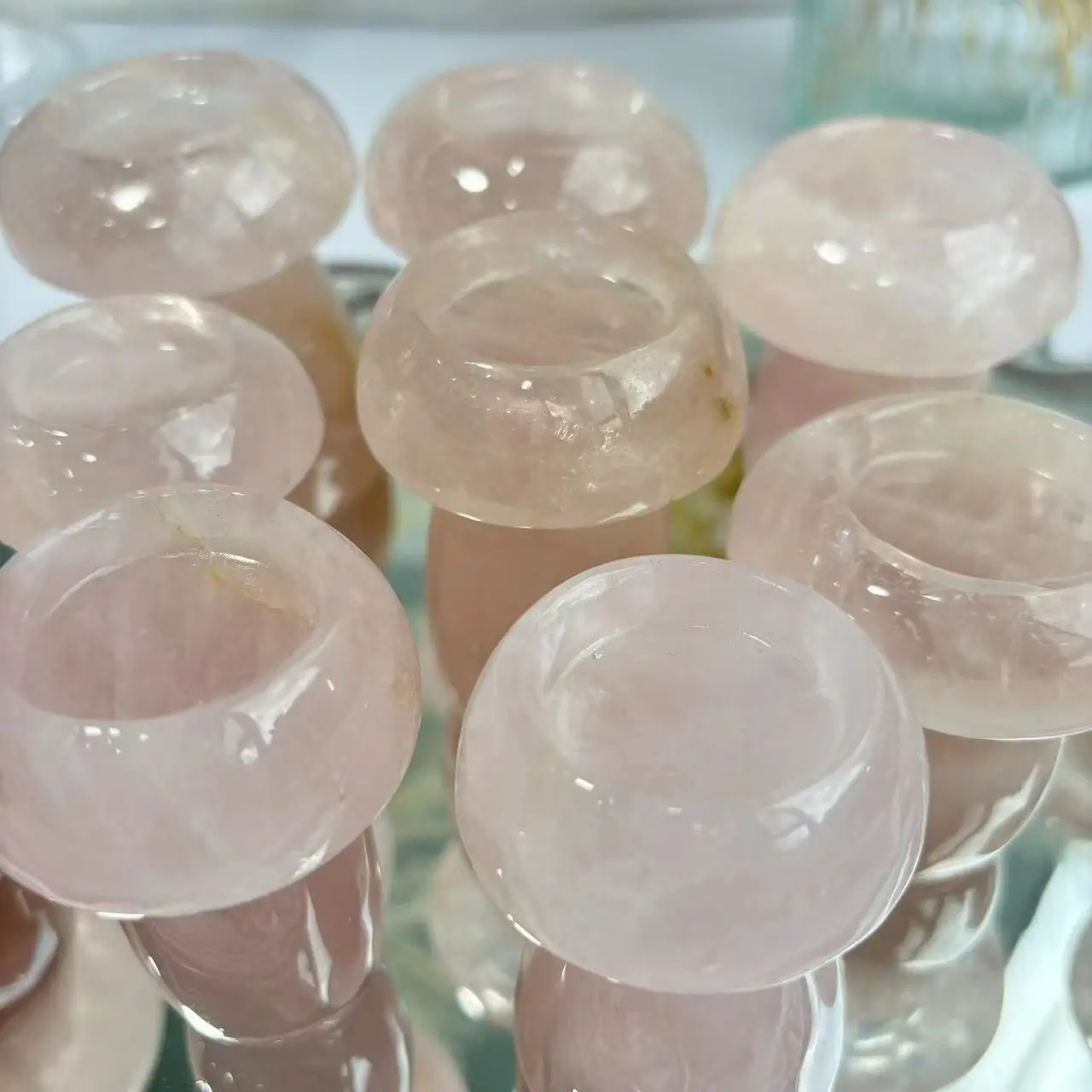 High Quality Natural Mushroom Shape Quartz Wholesale Crystal Sphere Stand Candle Stand Ice Rose Quartz Mushroom For Decoration