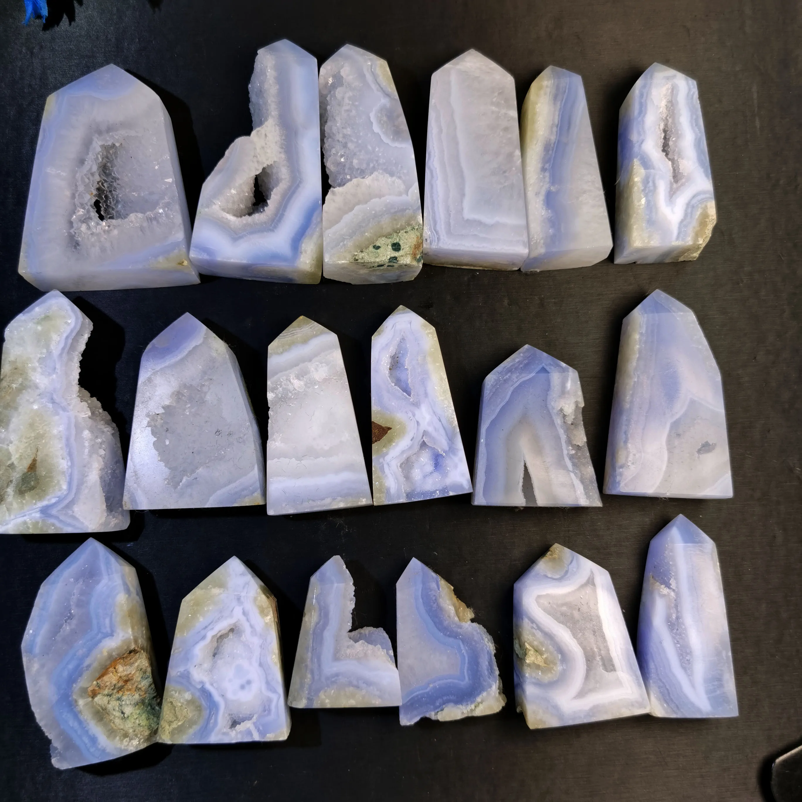 Reiki Crystal Stone Natural Blue Lace Agate Crystal Point Tower Raw Crystal Geode Healing