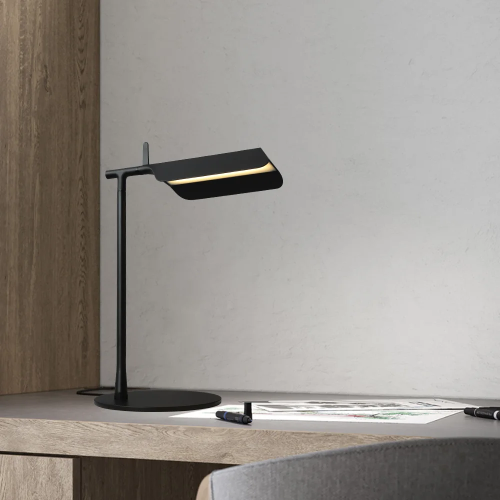 American style Decorative Black White Bed Moon light Bedside Table Desk Lamp