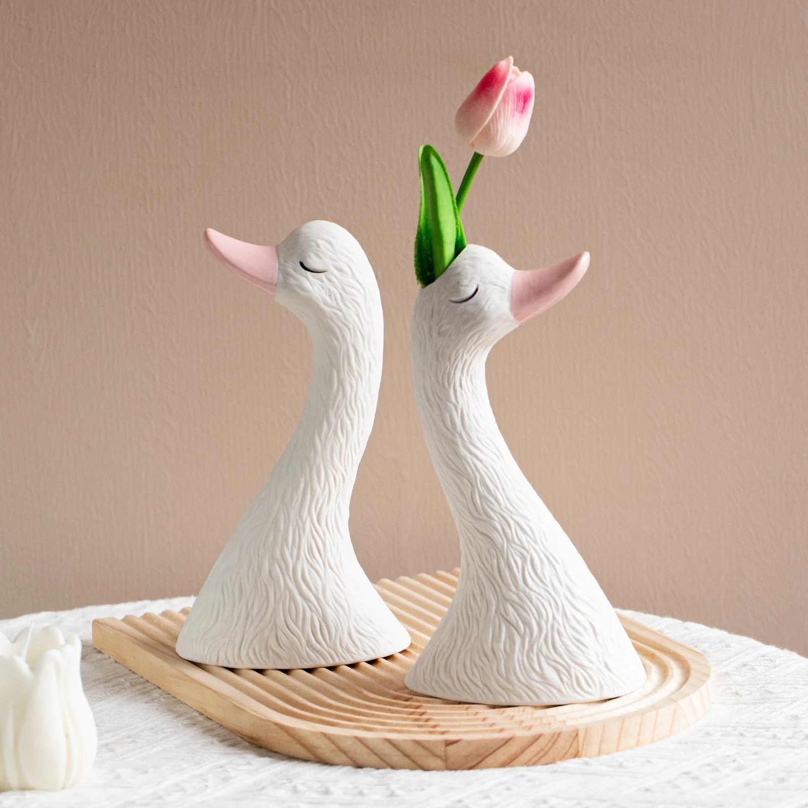 Cute Nordic Modern Healing Home Decoration White Swan Decorative Flower Ceramic Vase