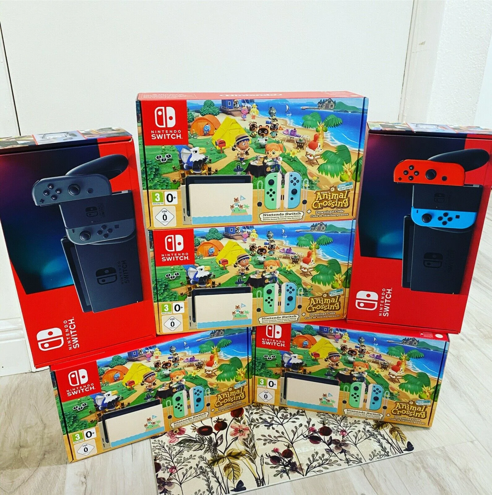 BULKS sALES Nin tendos Switch 32GB Console + HEADSET AND 5 FREE GAMES