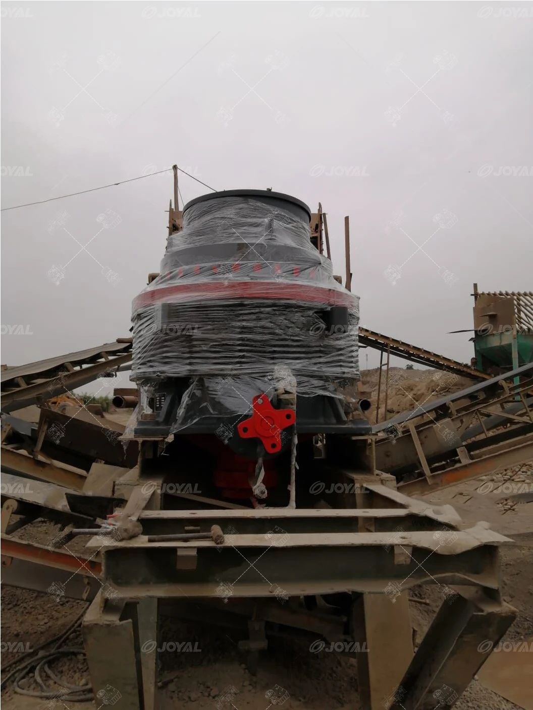 Высокая эффективная конусная дробилка 200 HP