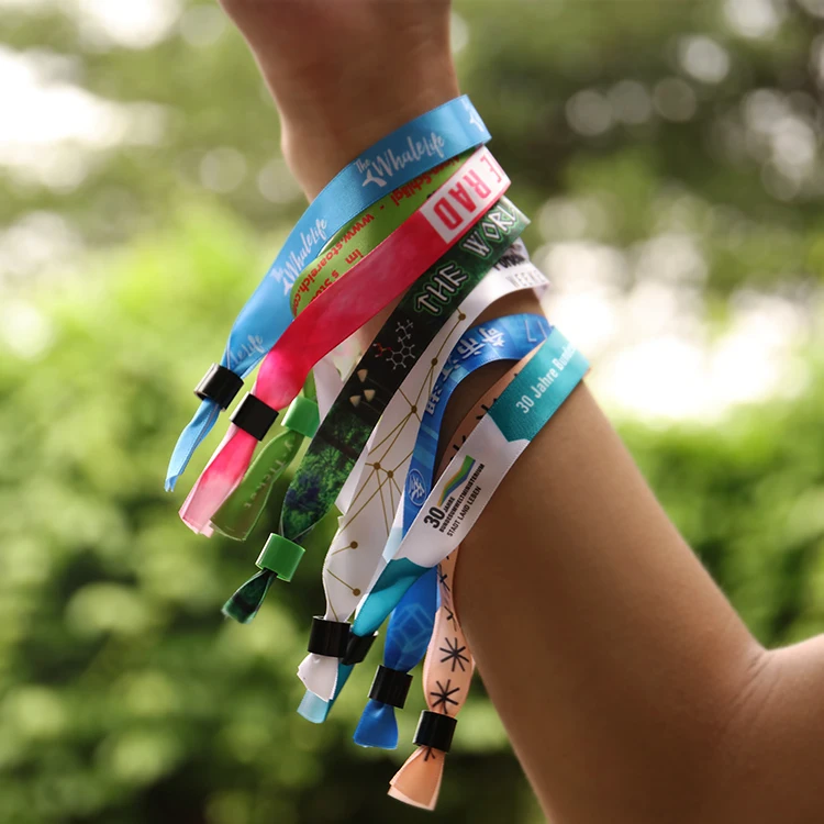 Custom wedding party Polyester cloth satin bracelet party wristband with reusable lock for event festival