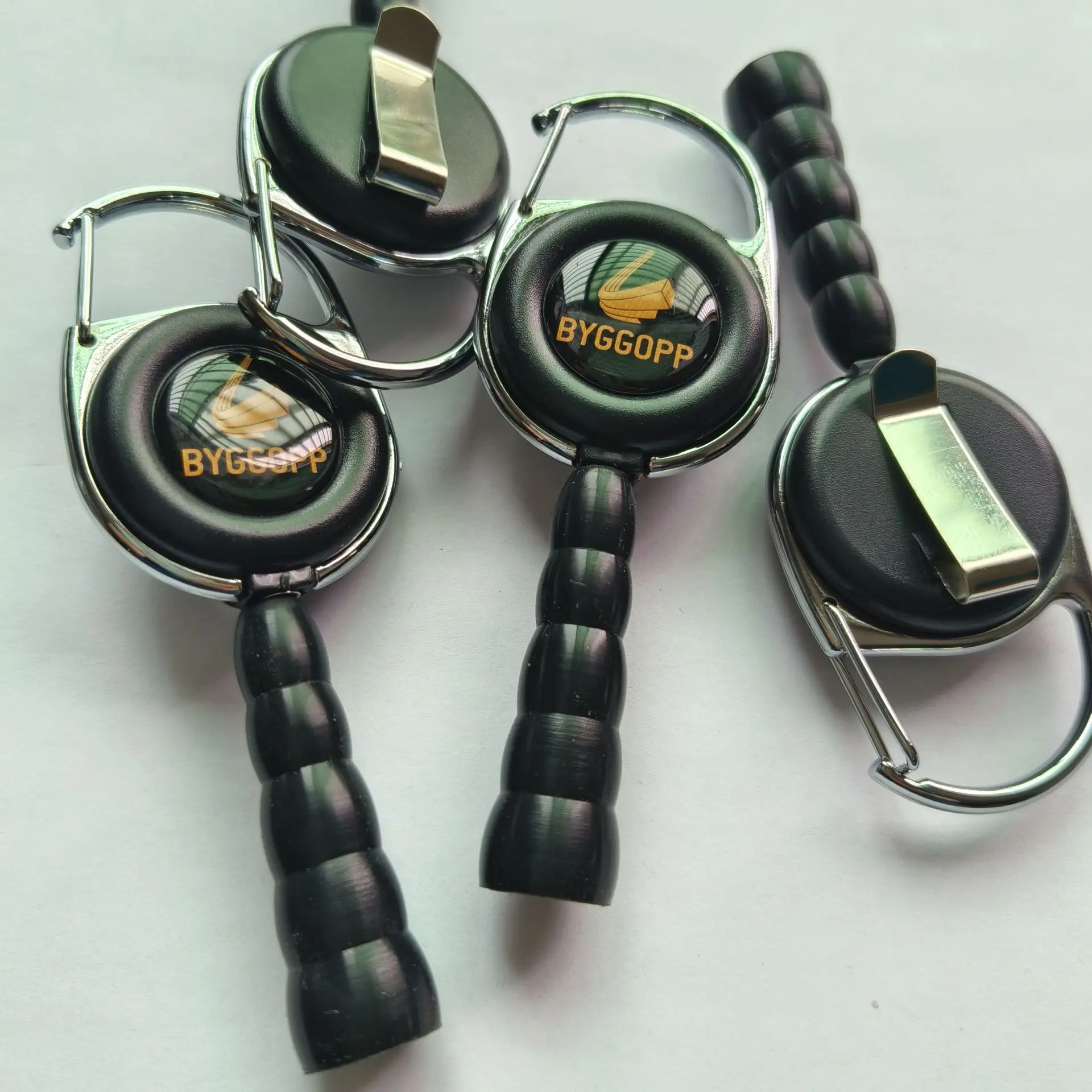 Manufacturers supply semi-metal carabiner carpenter retractable key ring retractable pencil cap holder