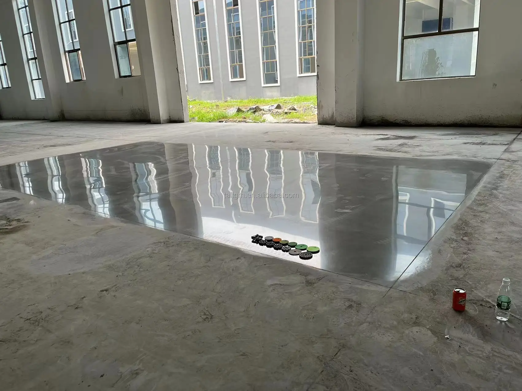 Ultra fine fiber cleaning pad, dust removal pad