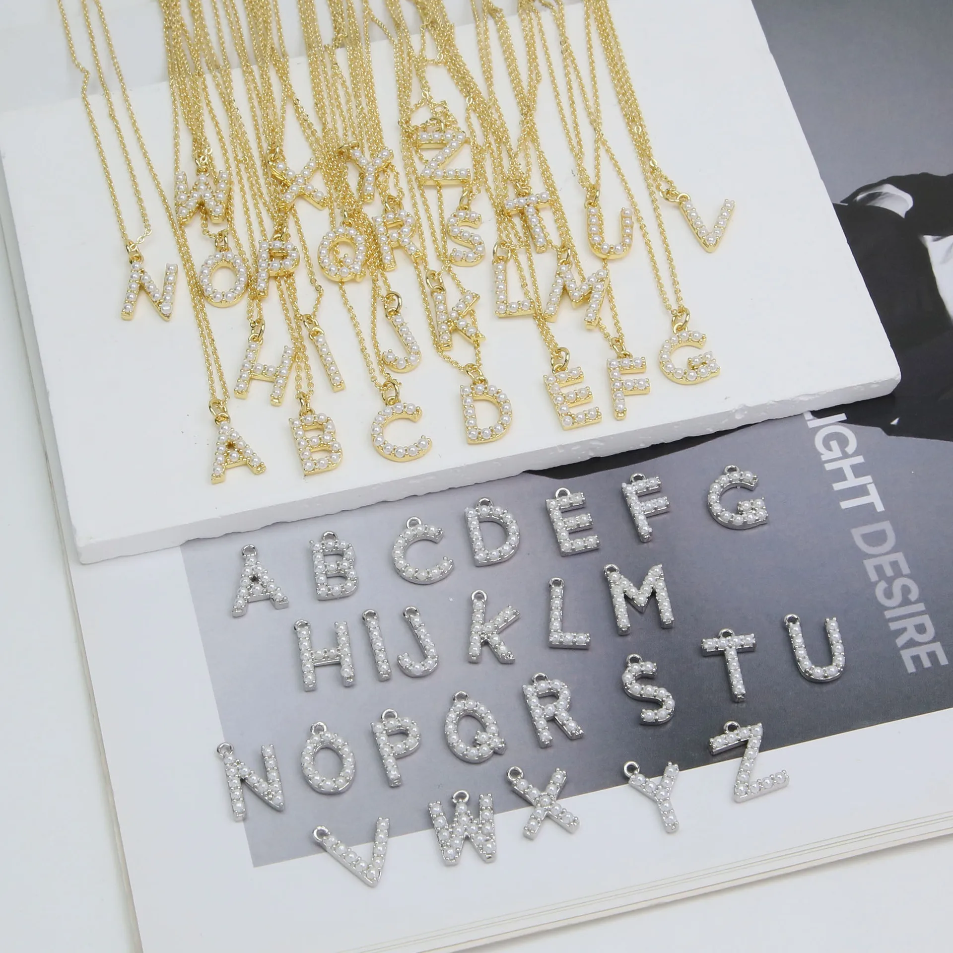 Hypoallergenic Jewelry Wholesale Luxury Pearl initial letter pendant necklace pearl bead alphabet letter initial pendant chain