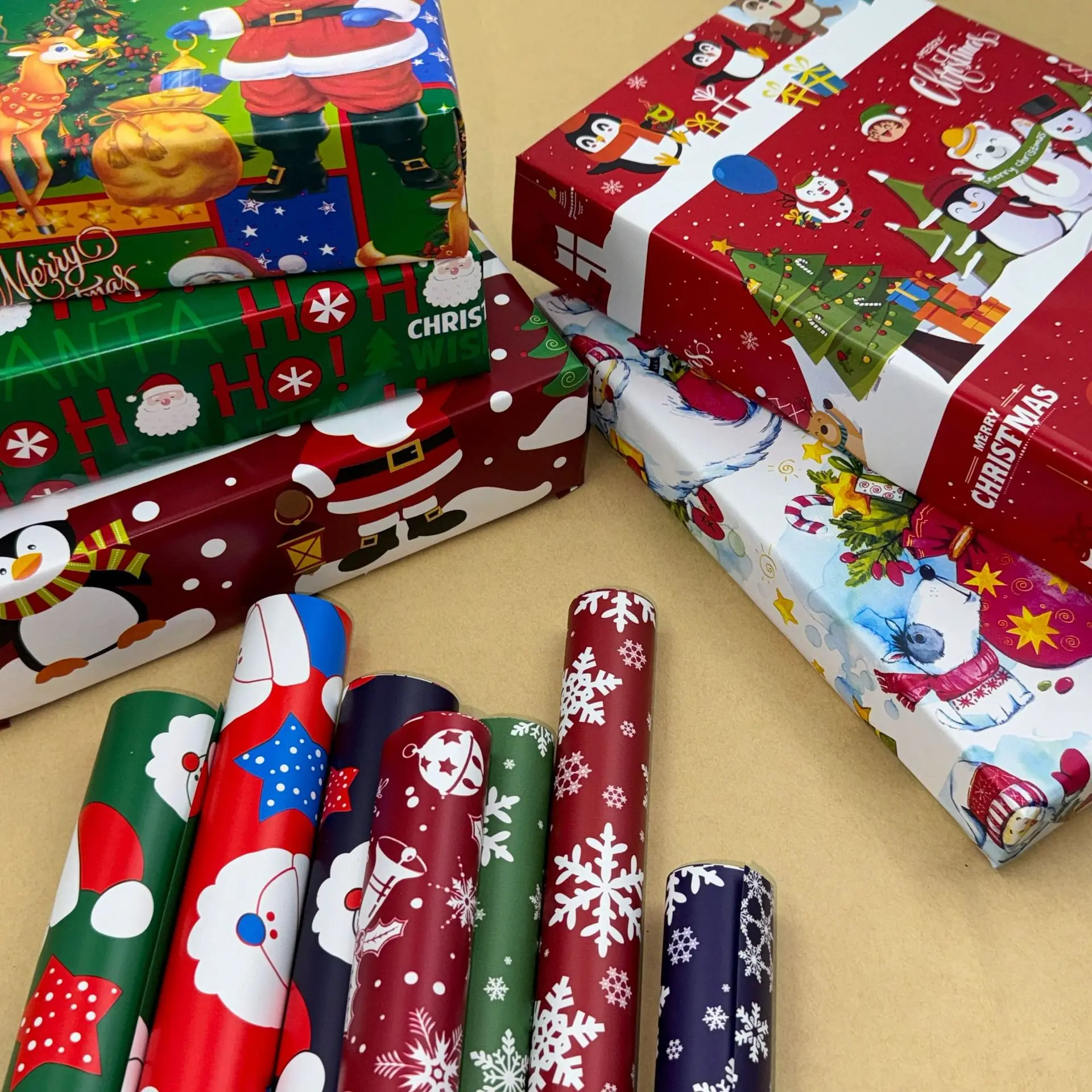 Plastic New Christmas wrapping paper gift box Christmas party gift paper wholesale wrapping paper roll