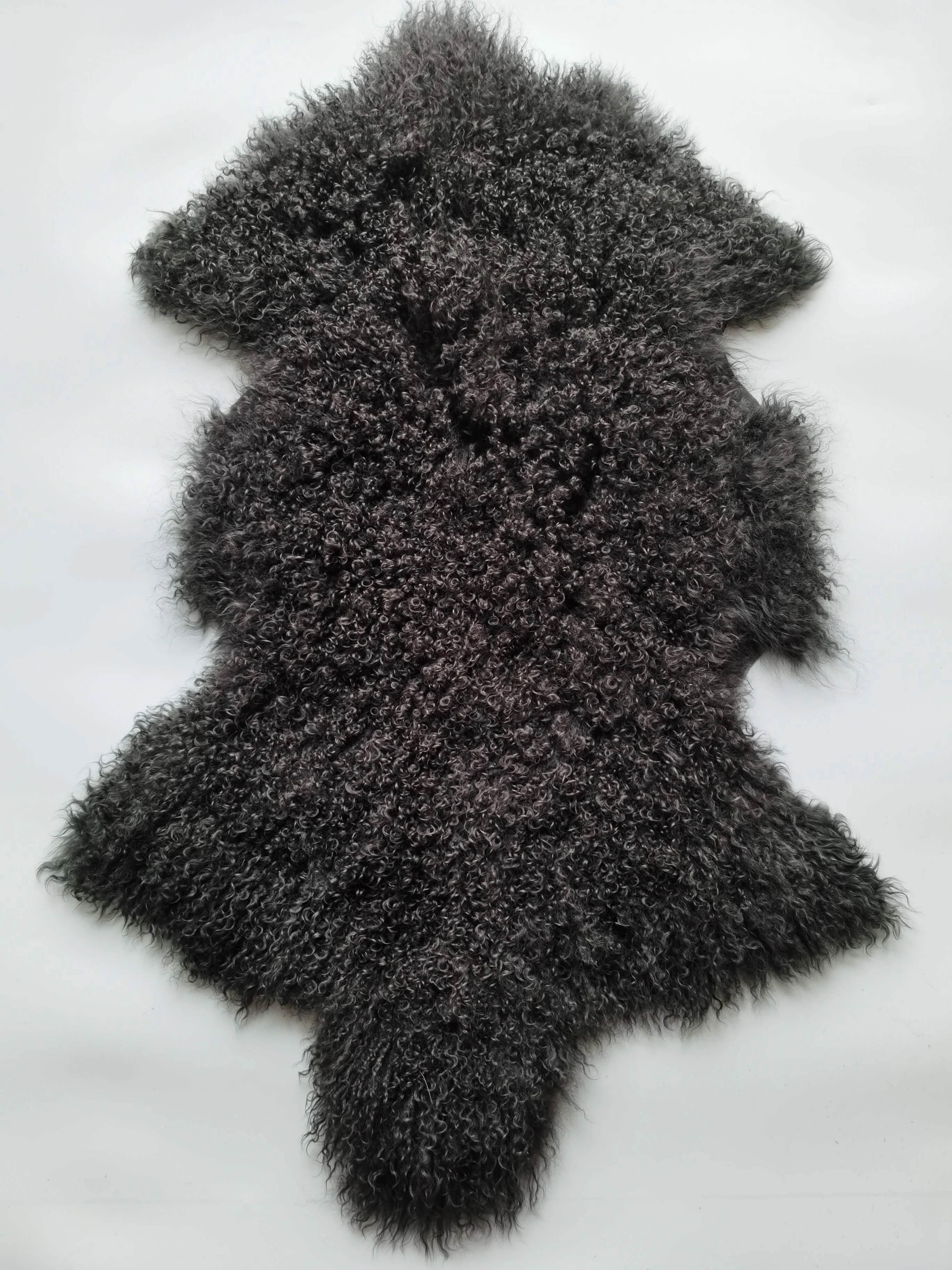Light Gray Curly Fur Soft Wool Plate Real Mongolian Lamb Skin Curly Fur Rug Tibet Sheepskin Hide