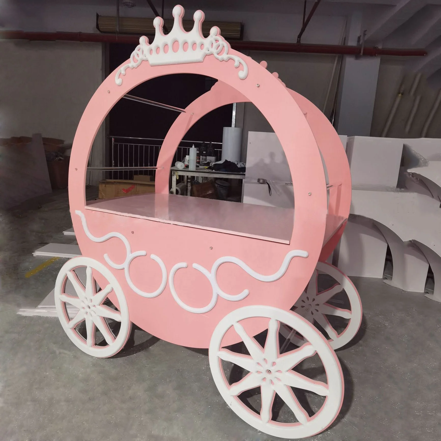 2023 New Coming Sweet Ice Cream Candy Desert Cart Wedding Event Cake Cart Supplier Wholesale Wedding Cake Table