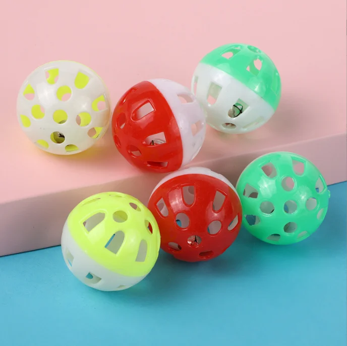 Hot Wholesale Cat 2022 plastic ball with bell inside cat toy pet products cat toy