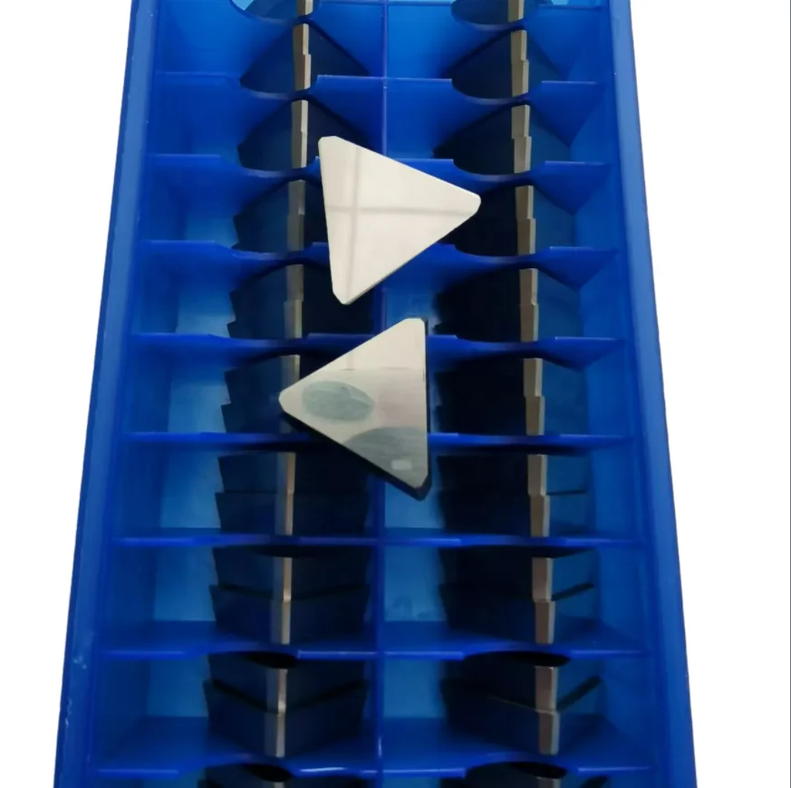 P30 Tungsten Carbide Triangle Inserts/Tungsten Carbide Brazed Milling Tips 3130511 Polished