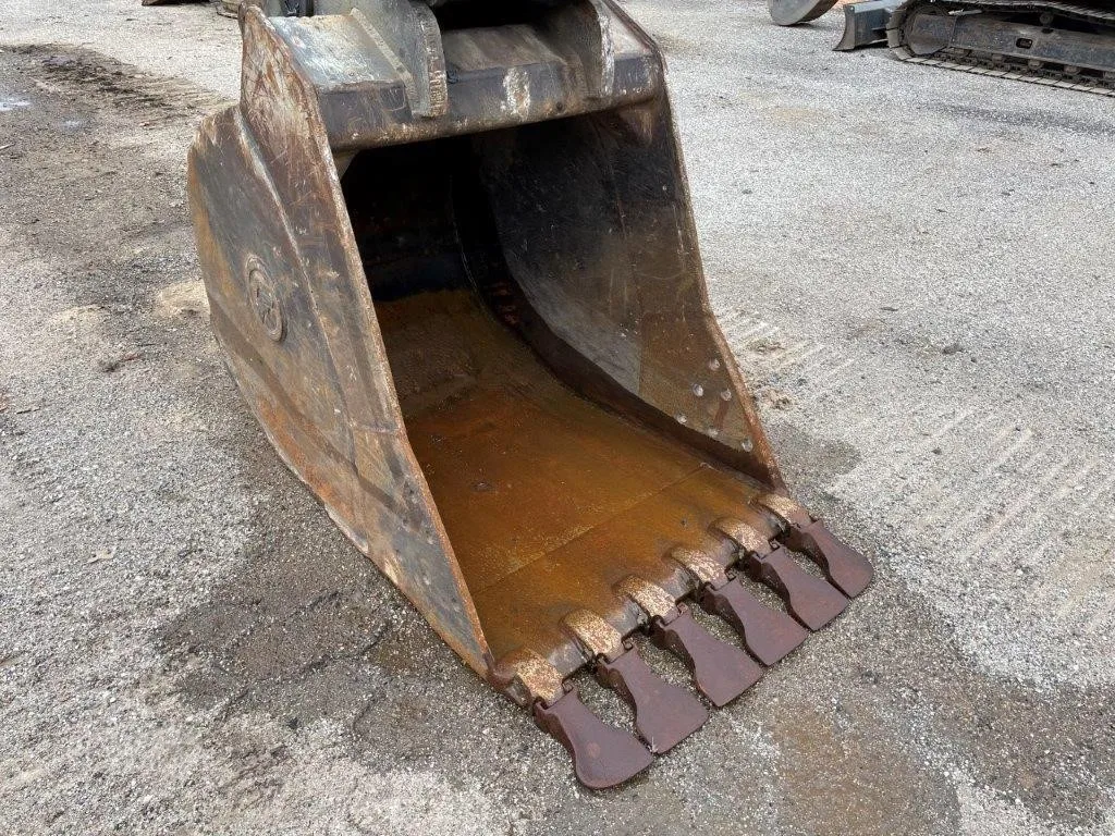 Sweden made used 20 ton 21 ton excavator VOLVO EC210 EC210B EC210Blc large tunnel excavator for sale