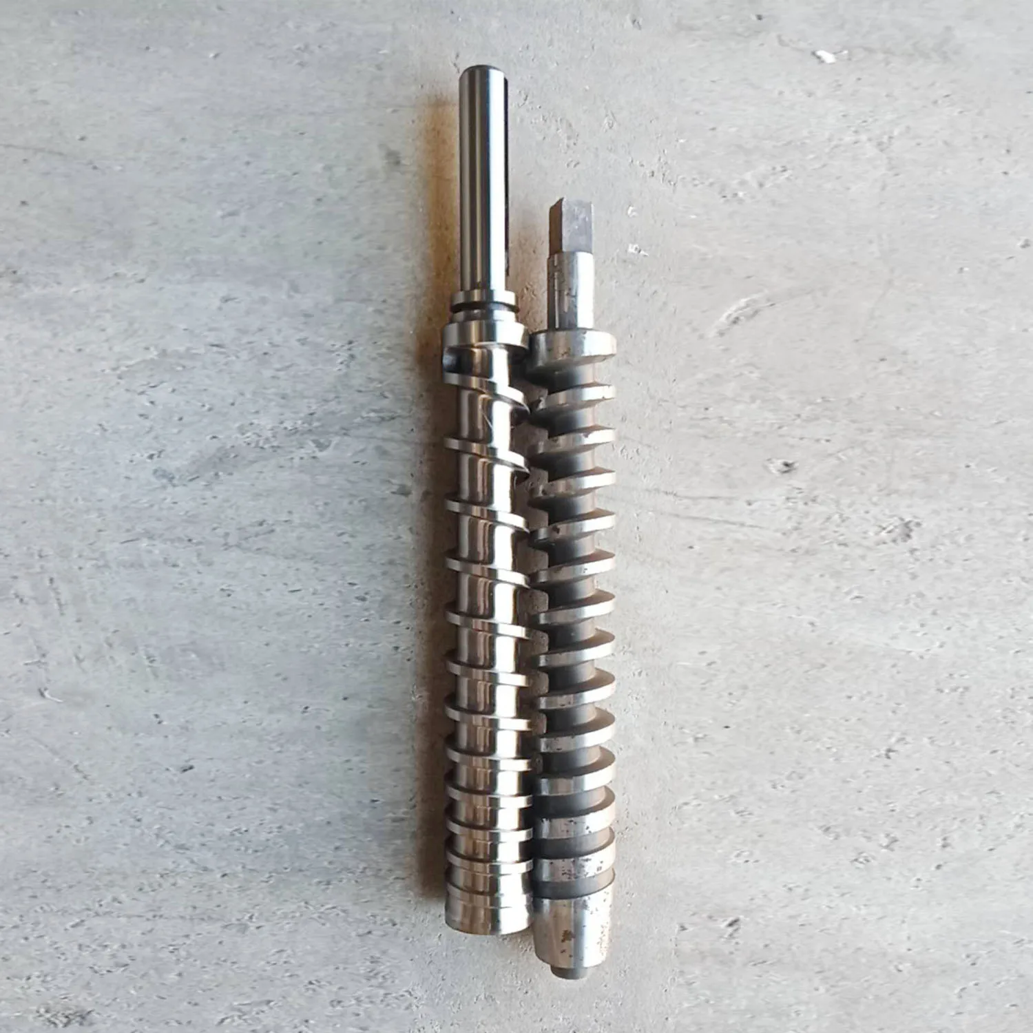 Screw bolt of oil press machine spares