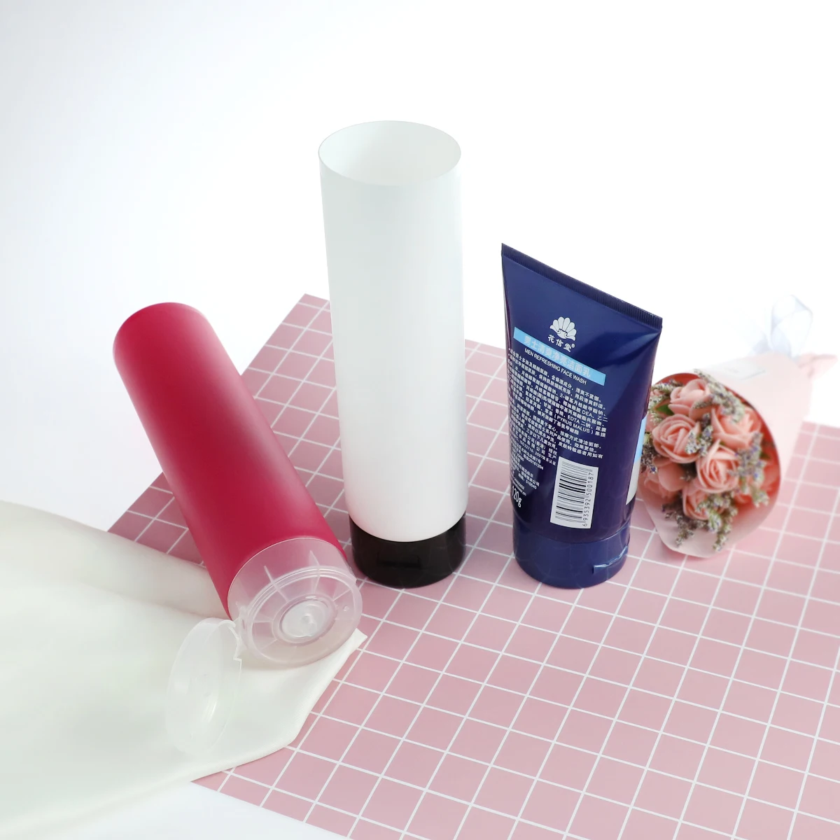 
Idealpak Eco Friendly Slim Clear Soft Tube Gold Cap 5ml 15ml 300g Cosmetic Cream Empty Squeeze Wand Ointment Plastic Tube 