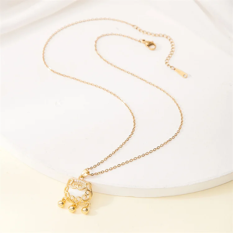 Wholesale Chinese Retro Longevity Lock Gemstone Crystal Necklace Auspicious Clouds Lucky Necklace Women
