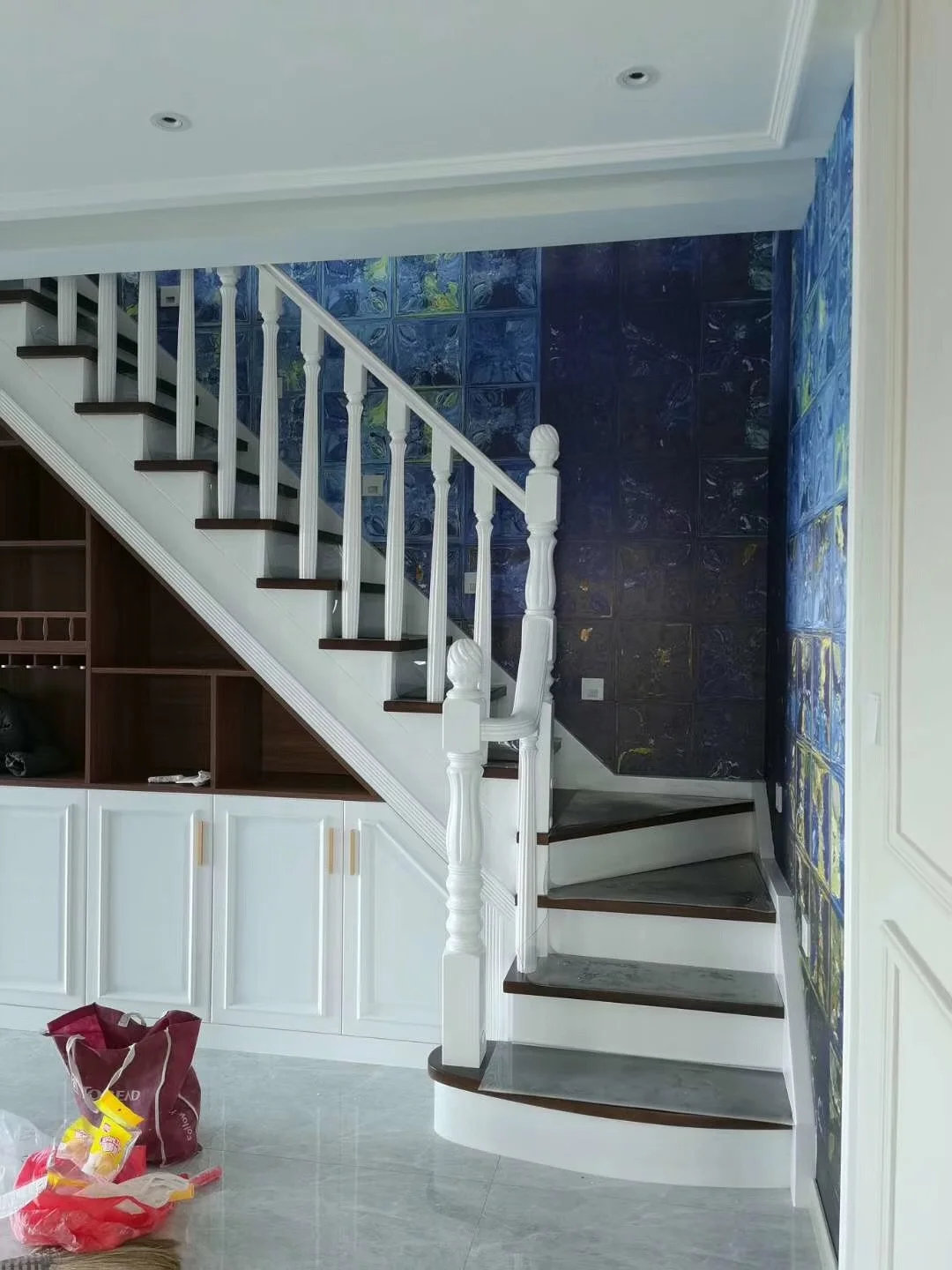 Chinese supplier stairs floating stairs u stairs glass wood treads internal stairs